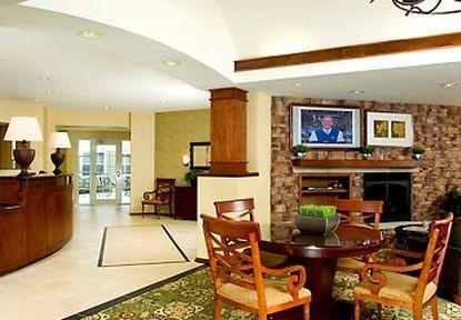 Hotel Carlisle & Embers Convention Center 외부 사진